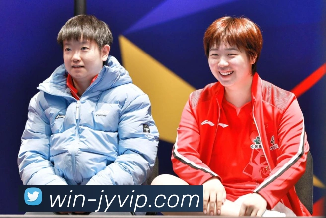 田径赛场上的速度奇才麦克劳克林刷新纪录的精彩瞬间